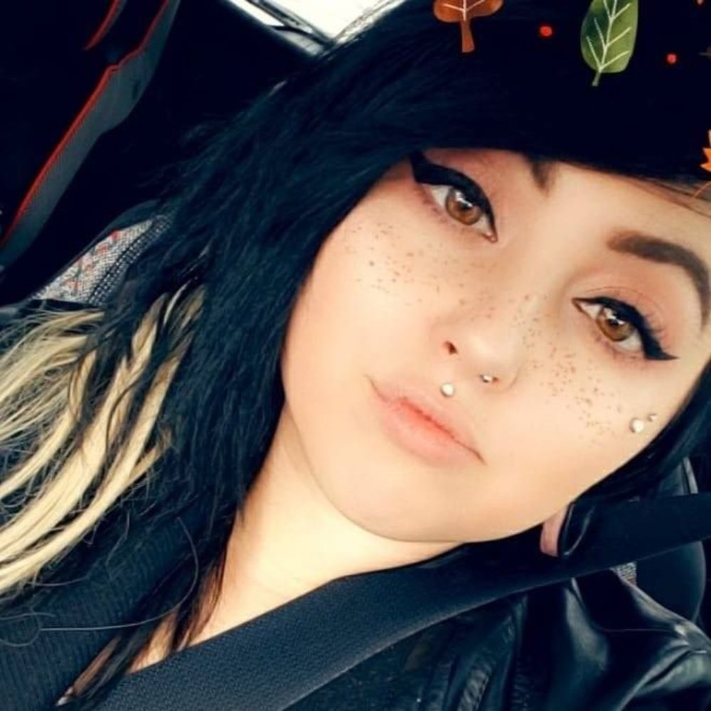 Meet your Posher, Makenzie